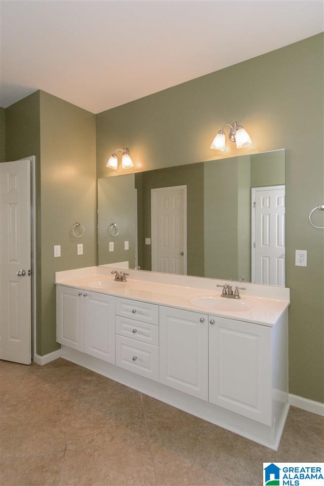 2009 Lake Circle Sterrett, AL 35147 - Photo 26 of 40