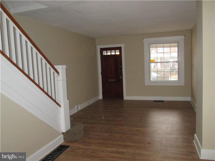 303 Summit Avenue Reading, PA 19607 - Photo 3 of 10 Gallery Image 3