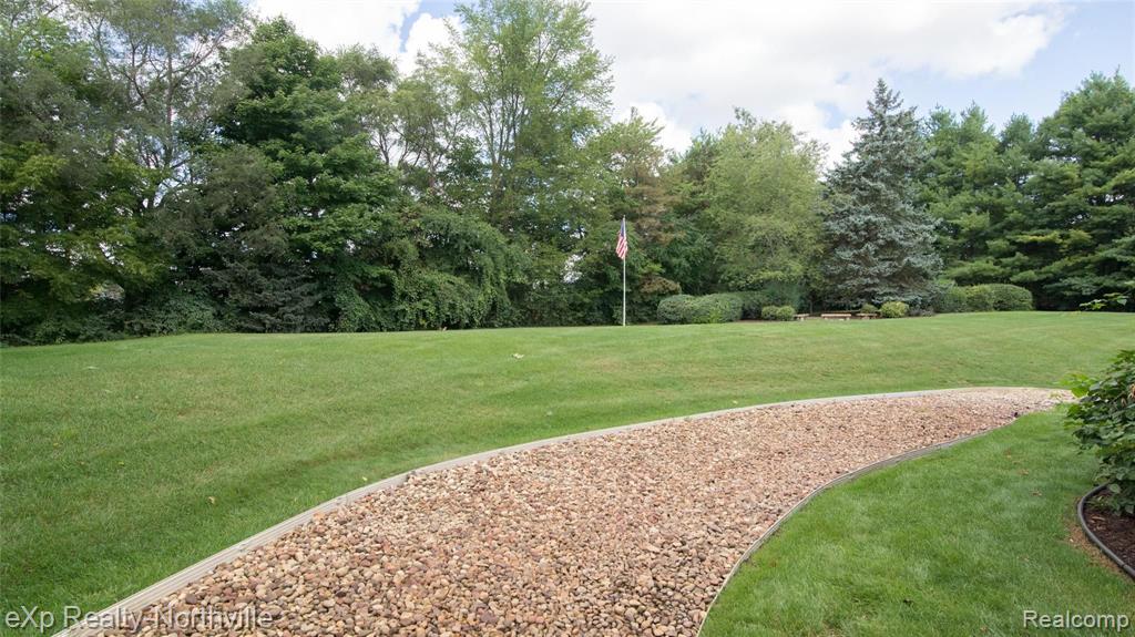 11101 North Ridge Road Plymouth, MI 48170 - Photo 11 of 99