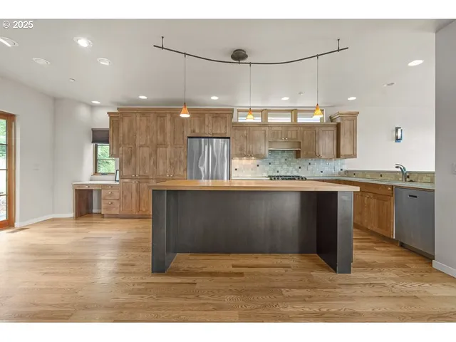 $550,000 | 1892 Cousteau Loop Southeast, Salem, OR 97302