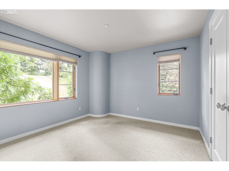 1892 Cousteau Loop Southeast Salem, OR 97302 - Photo 21 of 44