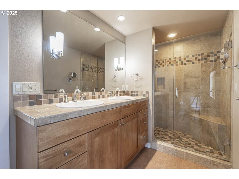 1892 Cousteau Loop Southeast Salem, OR 97302 - Photo 27 of 44