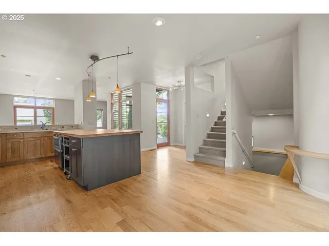 $550,000 | 1892 Cousteau Loop Southeast, Salem, OR 97302