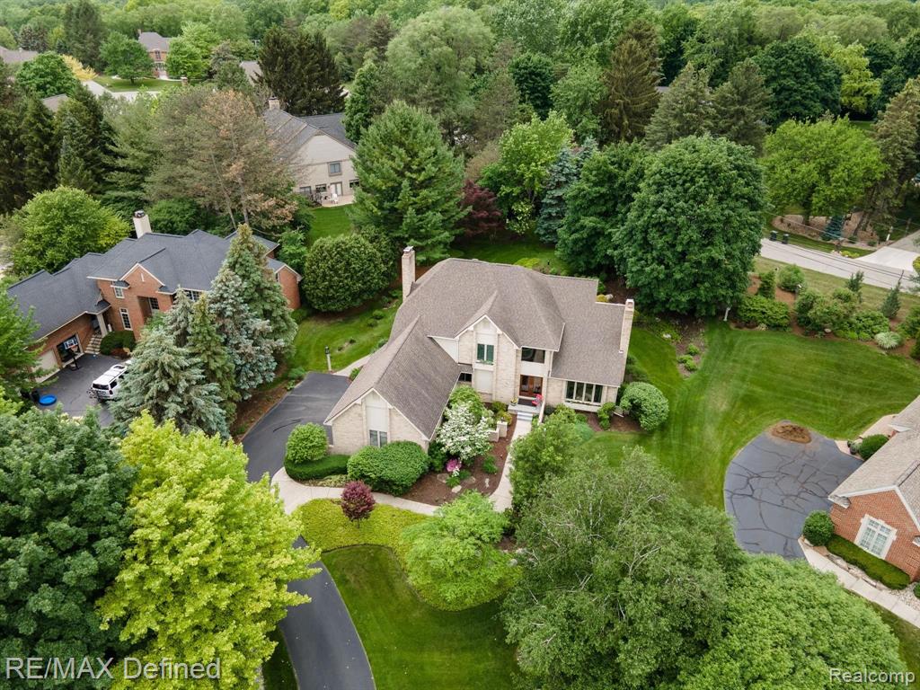 6358 Cherry Tree Court Rochester Hills, MI 48306 - Photo 2 of 47