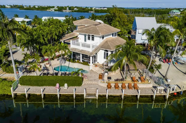 $3,750,000 | 111 Brian Road, Marathon, FL 33050