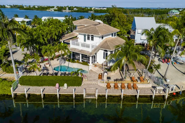 $3,750,000 | 111 Brian Road, Marathon, FL 33050
