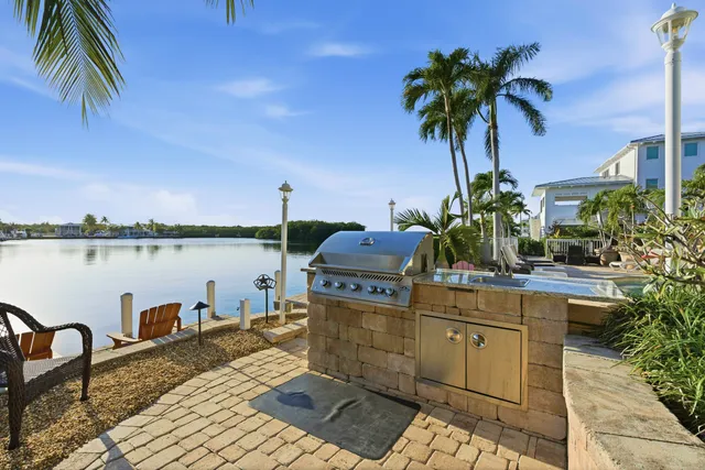 $3,750,000 | 111 Brian Road, Marathon, FL 33050