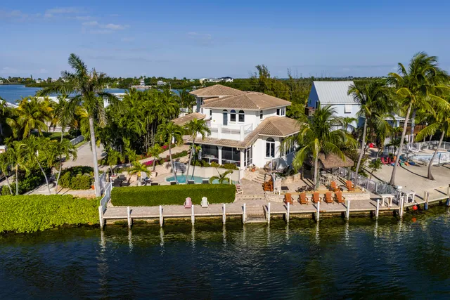 $3,750,000 | 111 Brian Road, Marathon, FL 33050