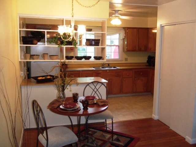 4588 Annhurst Road Columbus, OH 43228 - Photo 4 of 15 Gallery Image 4