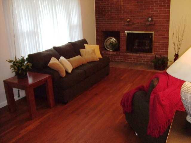 4588 Annhurst Road Columbus, OH 43228 - Photo 10 of 15 Gallery Image 10