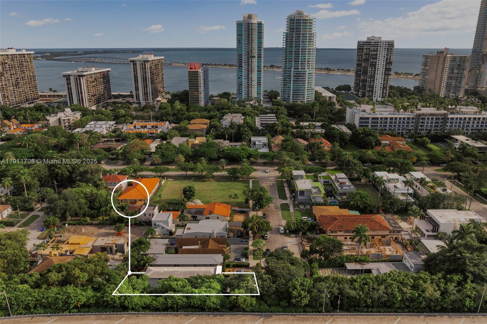 47 Southwest 21st Road Miami, FL 33129 - Photo 27 of 28