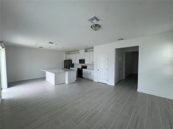 $2,400 | 1832 Archer Drive, Minneola, FL 34715