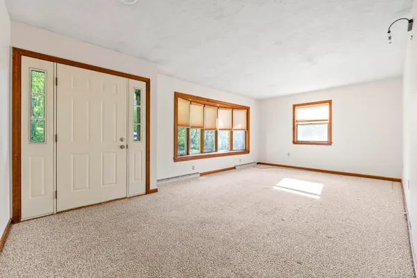 $719,000 | 117 Taylor Woods Road, Belgrade, ME 04917