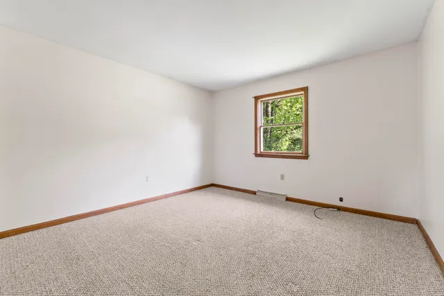 $785,000 | 117 Taylor Woods Road, Belgrade, ME 04917