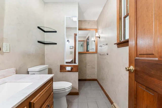 $785,000 | 117 Taylor Woods Road, Belgrade, ME 04917