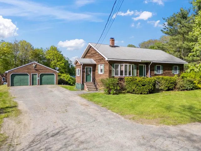 $785,000 | 117 Taylor Woods Road, Belgrade, ME 04917