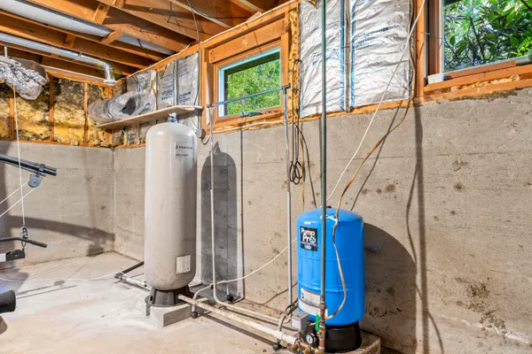 $719,000 | 117 Taylor Woods Road, Belgrade, ME 04917