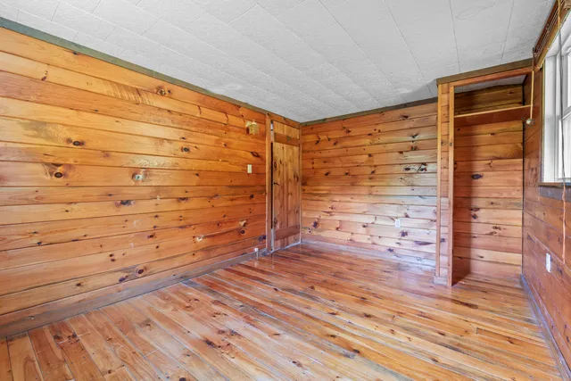 $785,000 | 117 Taylor Woods Road, Belgrade, ME 04917