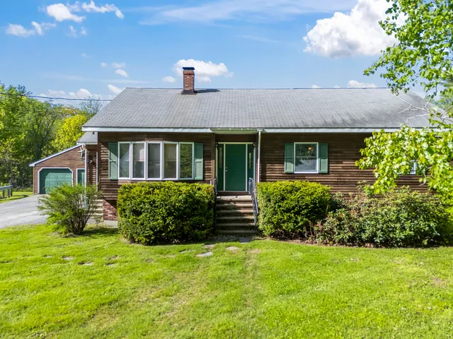 $785,000 | 117 Taylor Woods Road, Belgrade, ME 04917