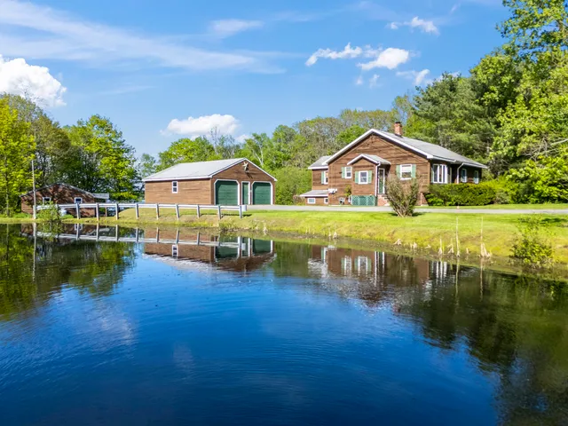 $785,000 | 117 Taylor Woods Road, Belgrade, ME 04917