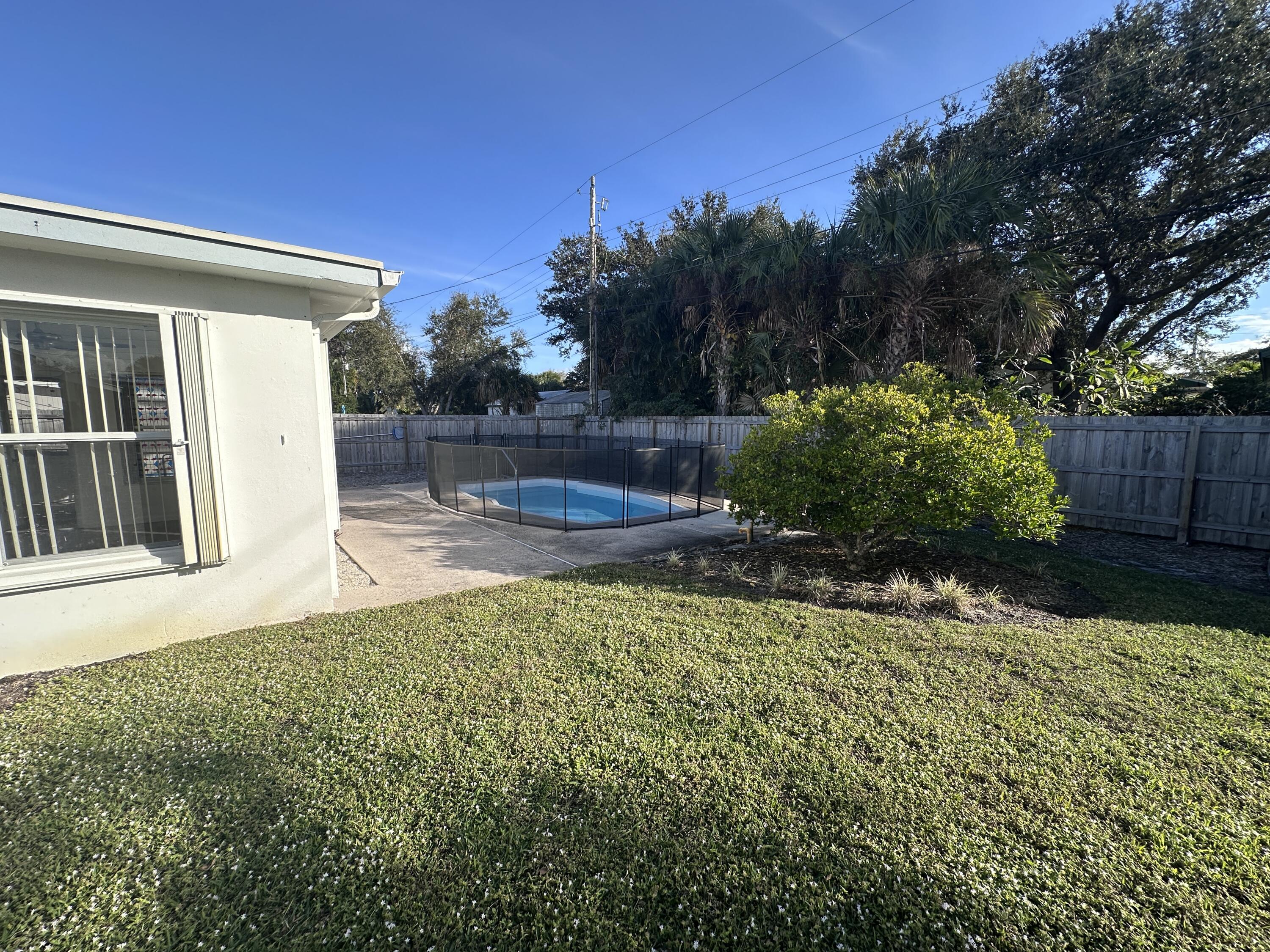 14 Ridgewood Circle Tequesta, FL 33469 - Photo 21 of 24