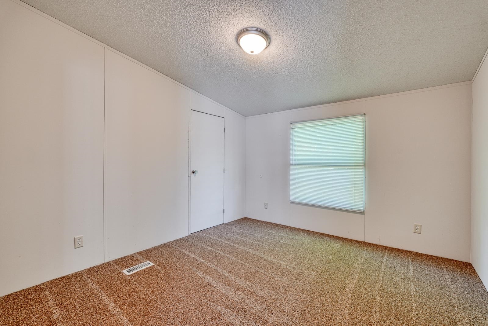 150 Casey Road Woodruff, SC 29388 - Photo 20 of 32