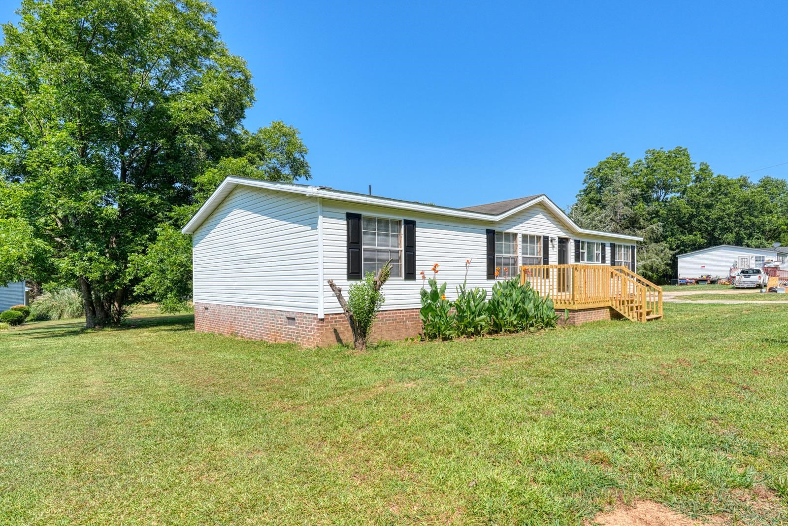 150 Casey Road Woodruff, SC 29388 - Photo 3 of 32