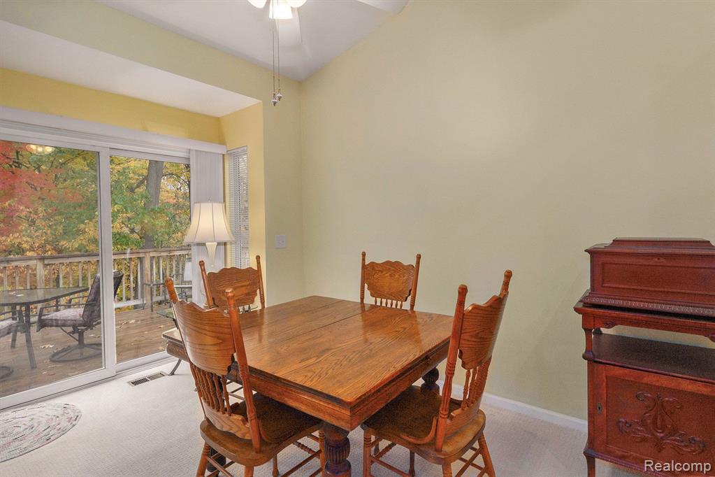2673 Ravineside South Howell, MI 48843 - Photo 17 of 28