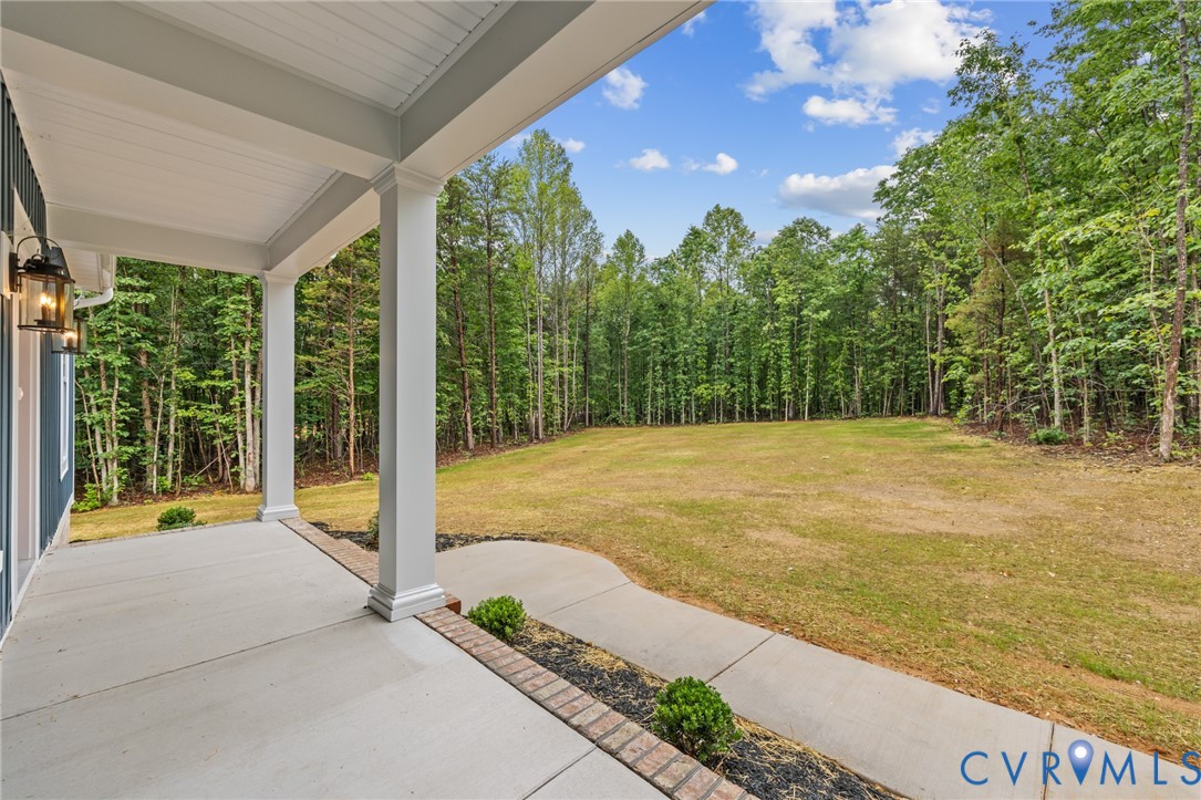 67 Petersville Road New Canton, VA 23123 - Photo 29 of 34 Covered front porch