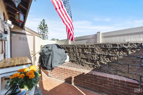 $233,500 | Undisclosed Address, Bakersfield, CA 93309
