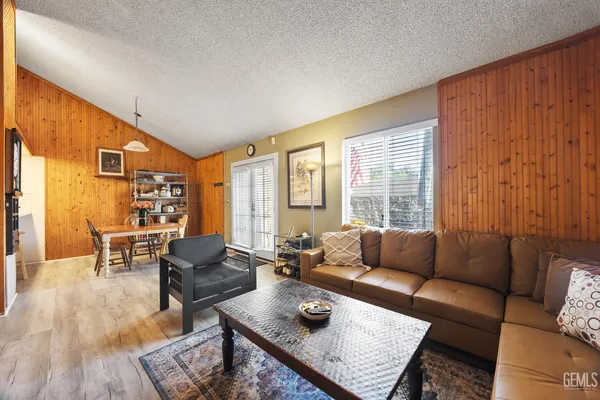 $233,500 | Undisclosed Address, Bakersfield, CA 93309