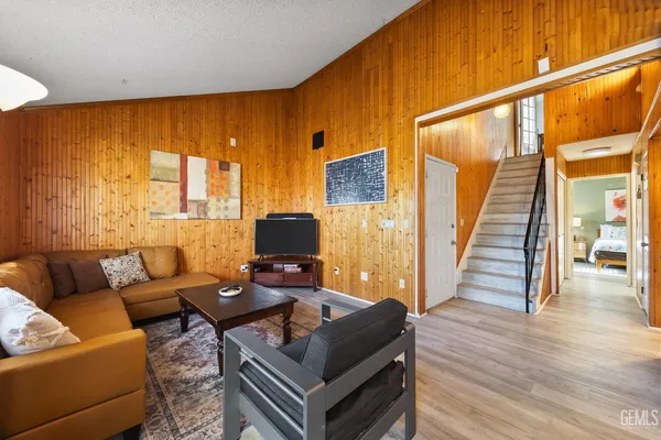 $233,500 | Undisclosed Address, Bakersfield, CA 93309