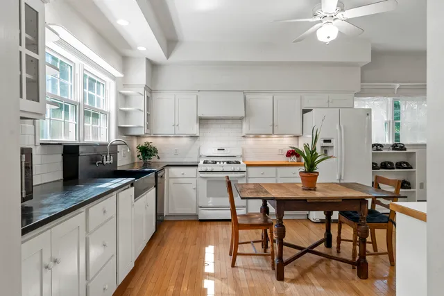 $1,195,000 | 433 Fogler Road, Bremen, ME 04551