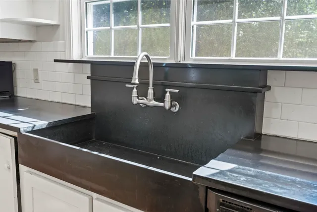 $1,195,000 | 433 Fogler Road, Bremen, ME 04551