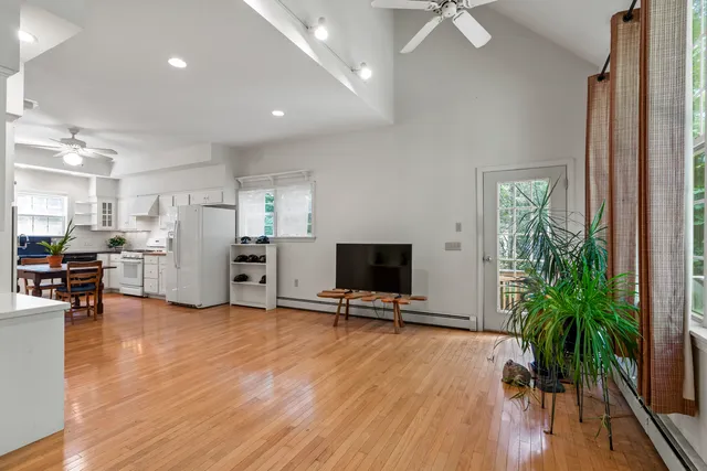 $1,195,000 | 433 Fogler Road, Bremen, ME 04551