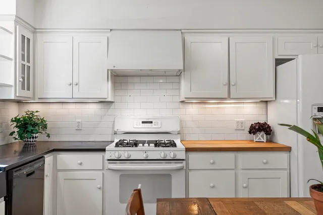 $1,195,000 | 433 Fogler Road, Bremen, ME 04551