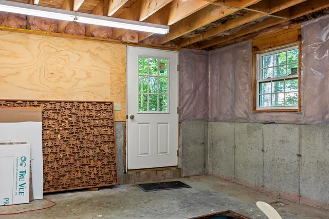 $1,195,000 | 433 Fogler Road, Bremen, ME 04551