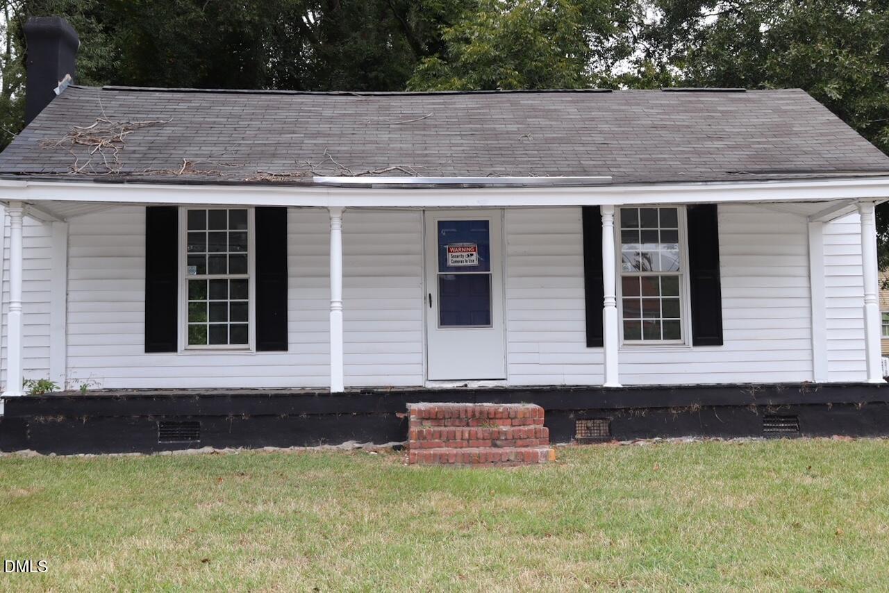 240 East Raleigh Boulevard Rocky Mount, NC 27801 - Photo 2 of 23 a front view of house with yard