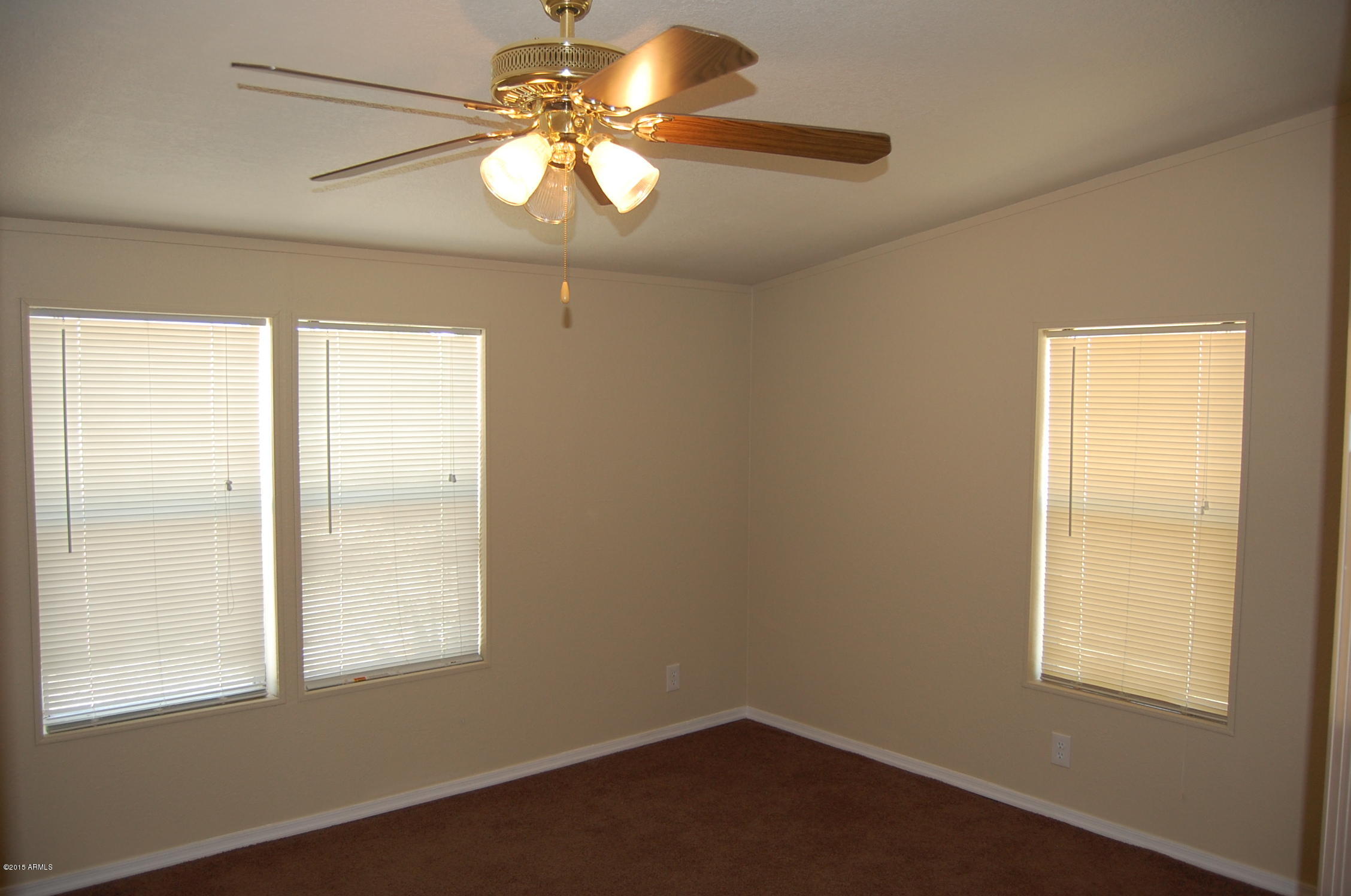 1028 East Irvine Road Phoenix, AZ 85086 - Photo 7 of 22 2015-04-22 15.27.23