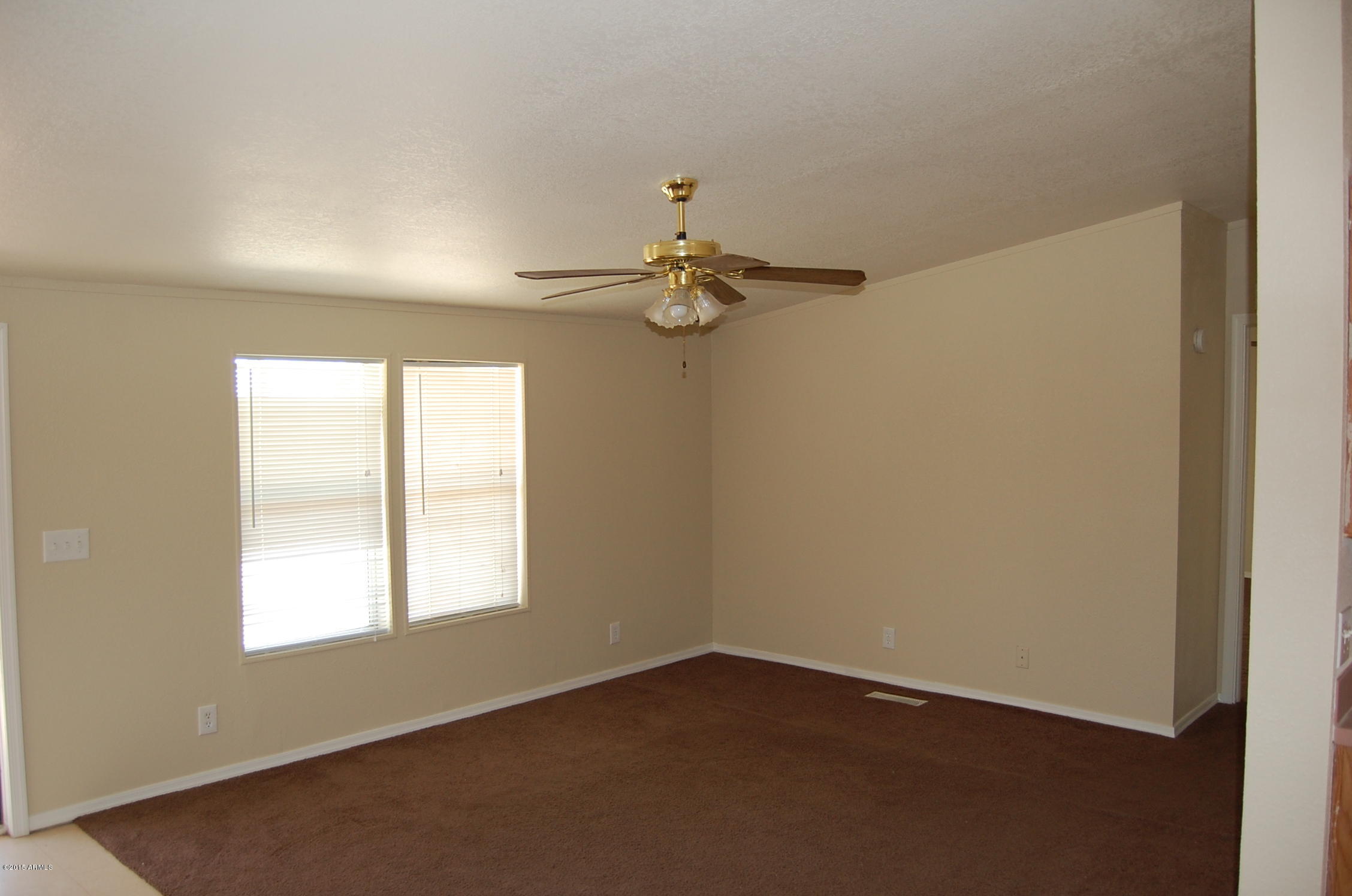 1028 East Irvine Road Phoenix, AZ 85086 - Photo 9 of 22 2015-04-22 15.24.47