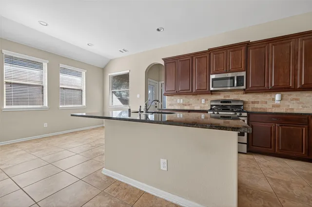 $2,199 | 4930 Ginger Bluff Trail, Katy, TX 77494