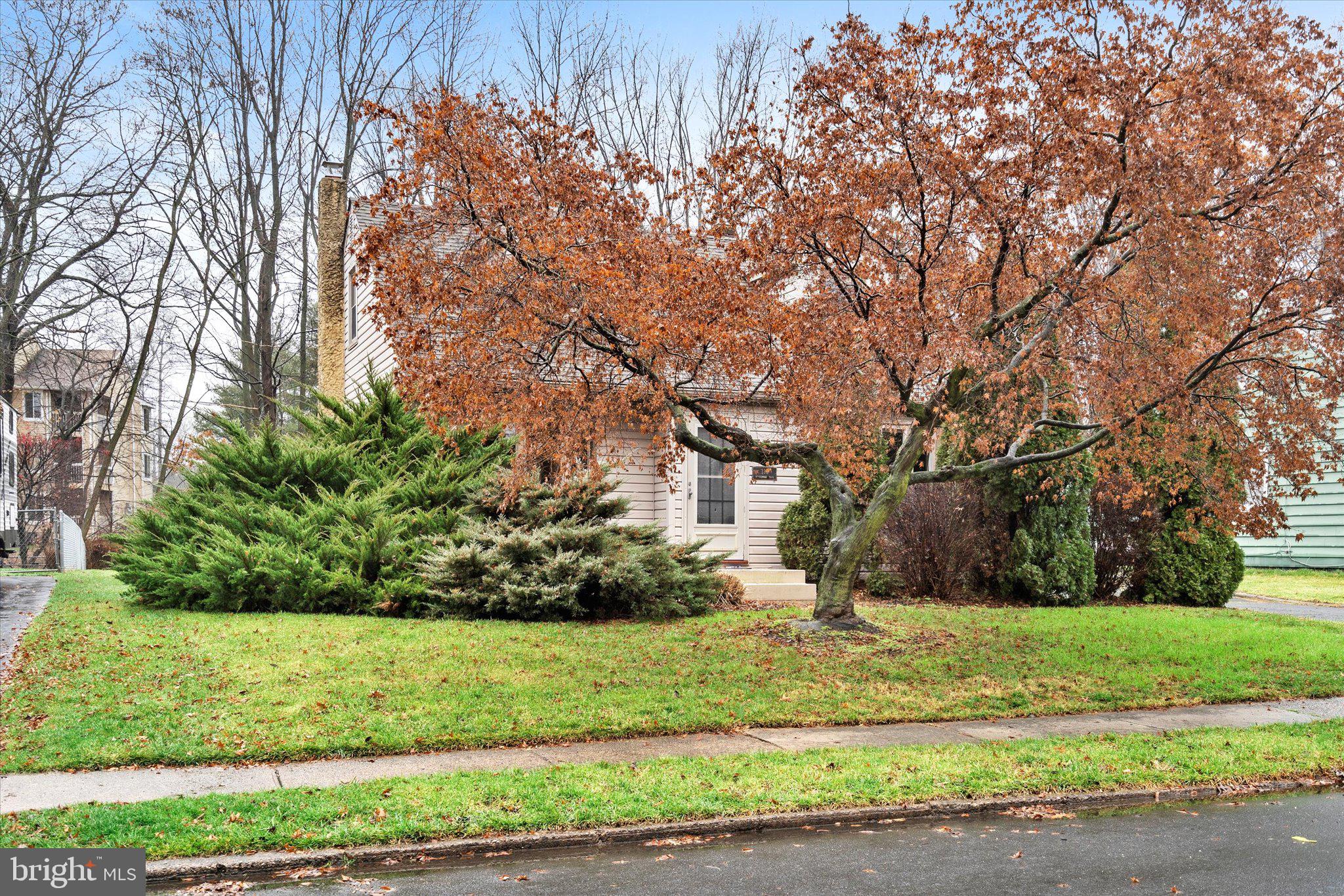 310 Wynnewood Road Ewing, NJ 08628 - Photo 2 of 29