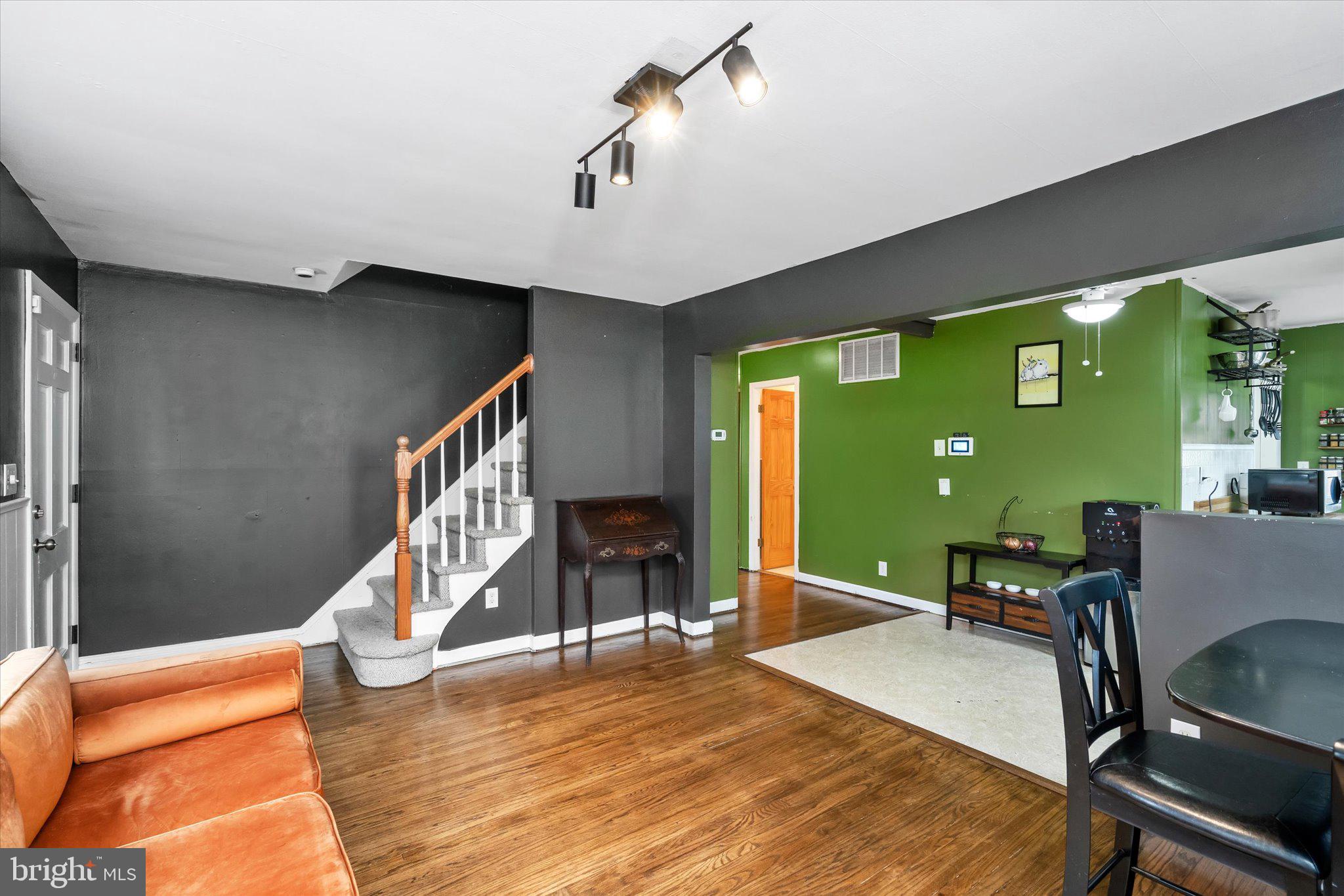 310 Wynnewood Road Ewing, NJ 08628 - Photo 6 of 29