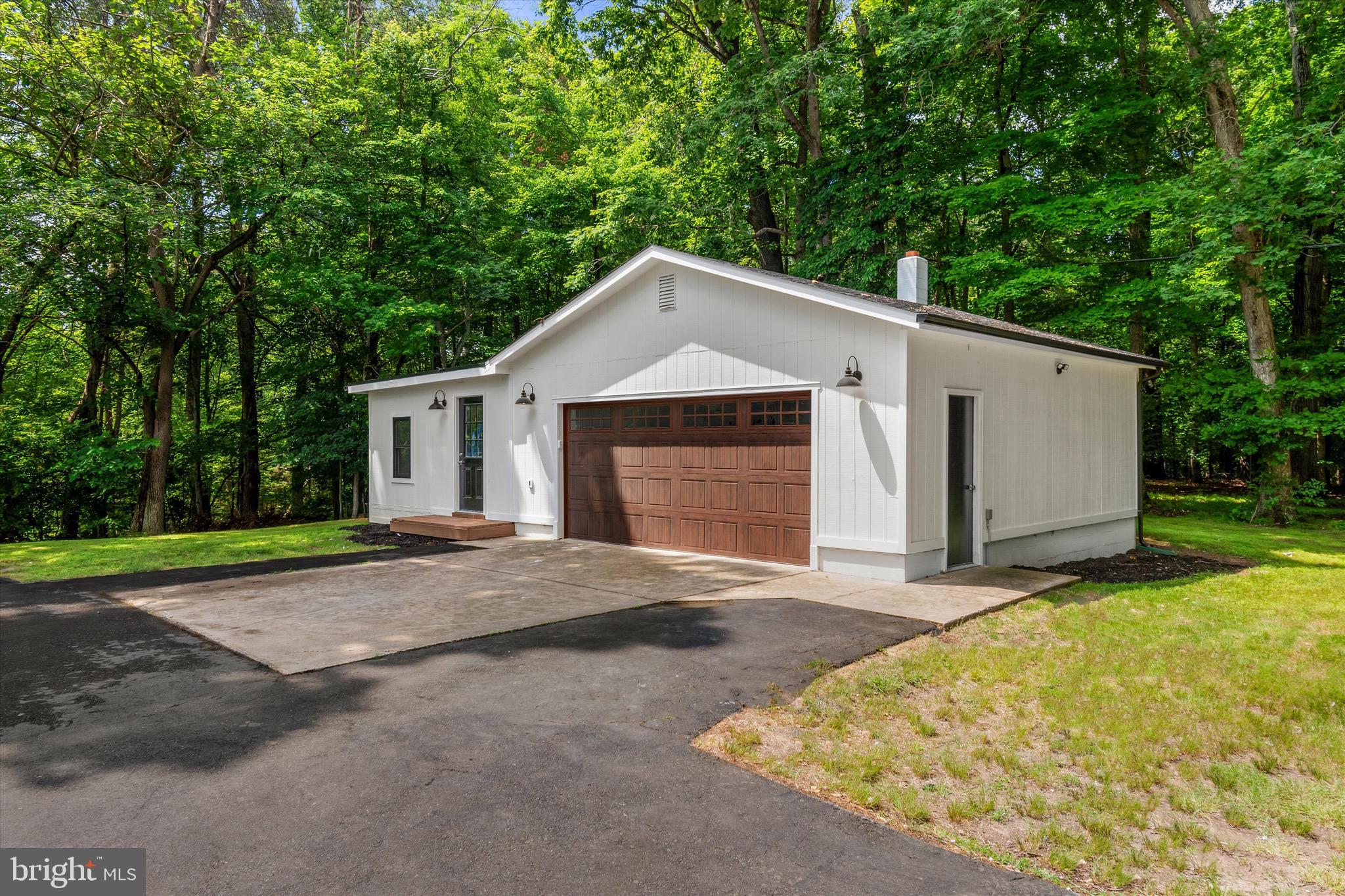 12365 Henderson Road Clifton, VA 20124 - Photo 48 of 82 Gallery Image 48