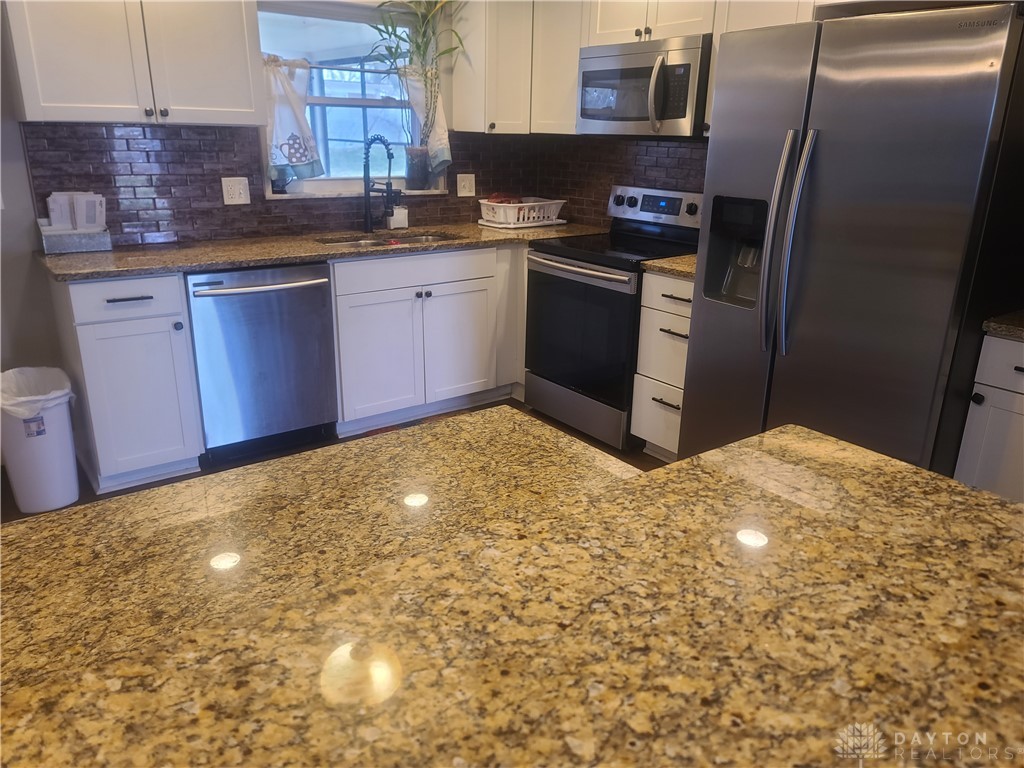 428 Stuckhardt Road Trotwood, OH 45426 - Photo 7 of 29
