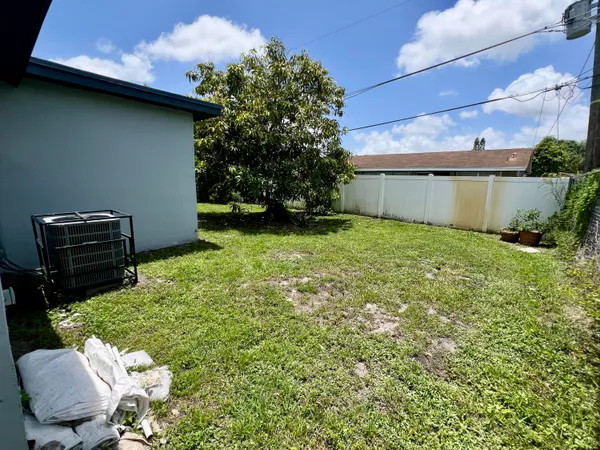 $3,500 | 8640 Wilshire Drive, Miramar, FL 33025