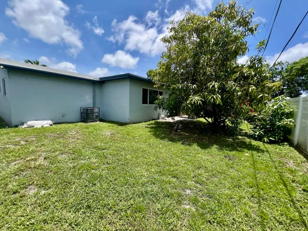 $3,500 | 8640 Wilshire Drive, Miramar, FL 33025