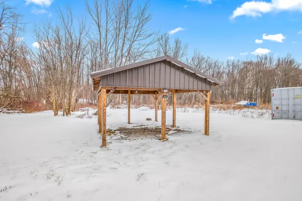 $324,999 | 9055 Kellogg Drive, Reading, MI 49274