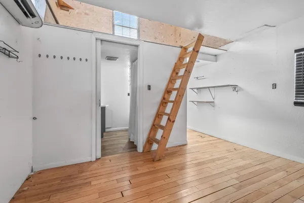 $324,999 | 9055 Kellogg Drive, Reading, MI 49274