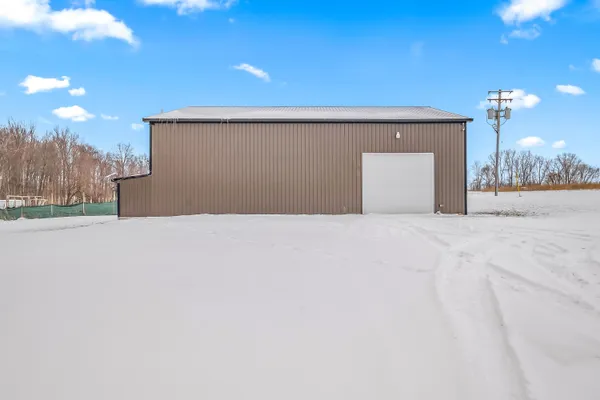 $324,999 | 9055 Kellogg Drive, Reading, MI 49274